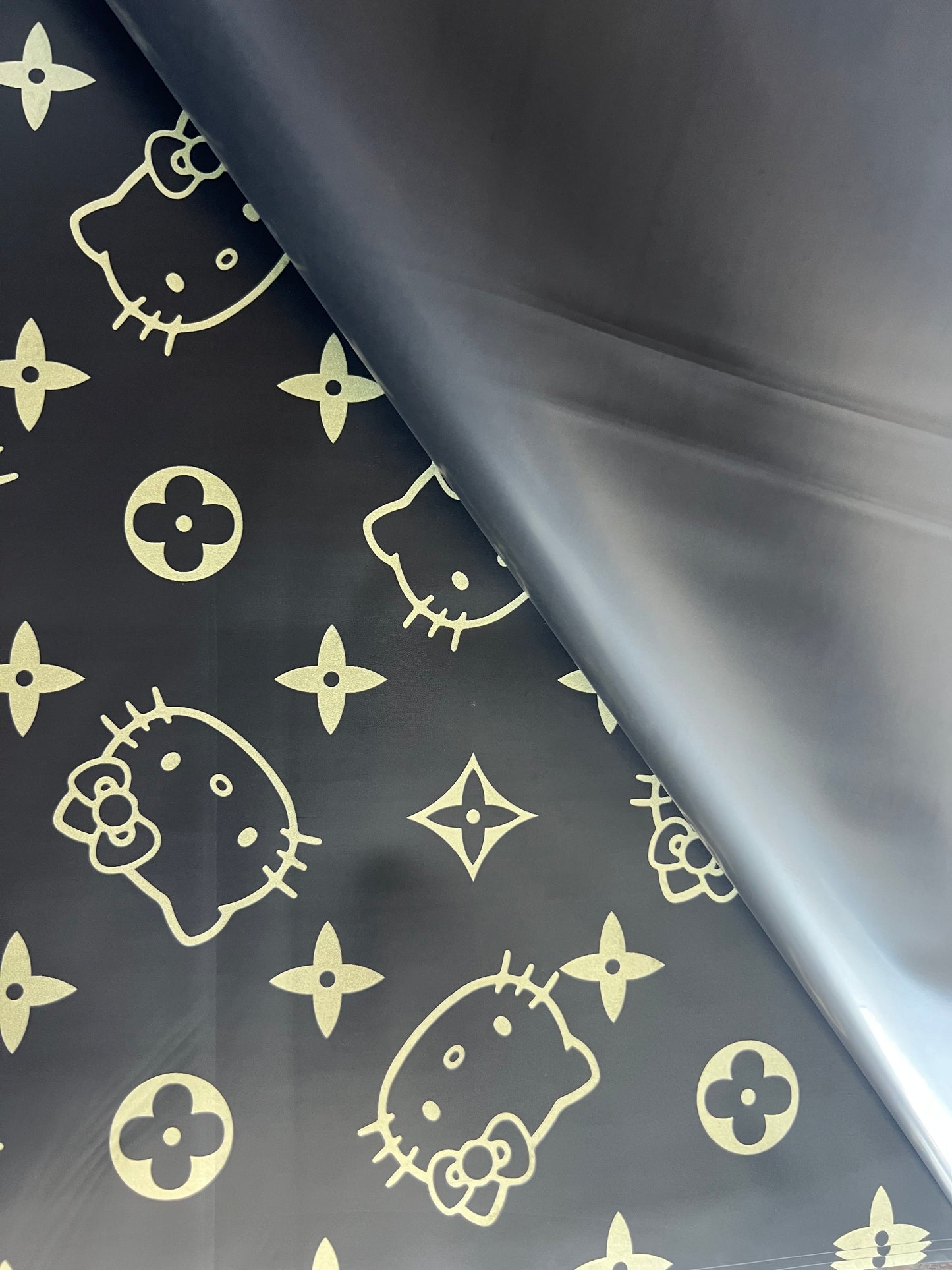 Hello Kitty Luxury Floral Wrapping Paper